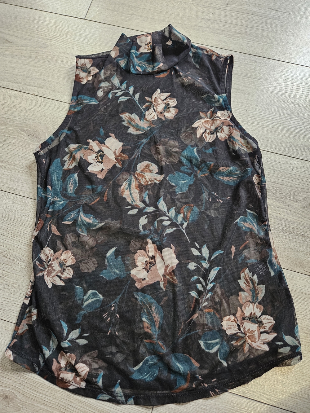 RW&CO Floral Mesh Mock Neck Sleeveless Top Sheer Black Floral Print🔥medium